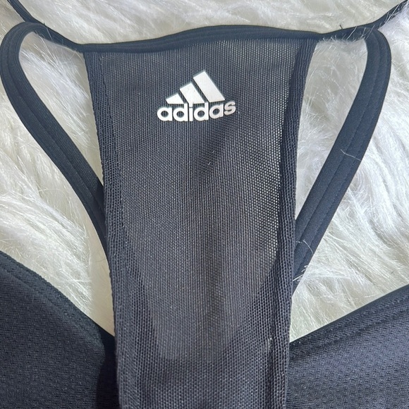 Adidas Black Sports Bra with Moisture-Wicking Fabric - Picture 6 of 10